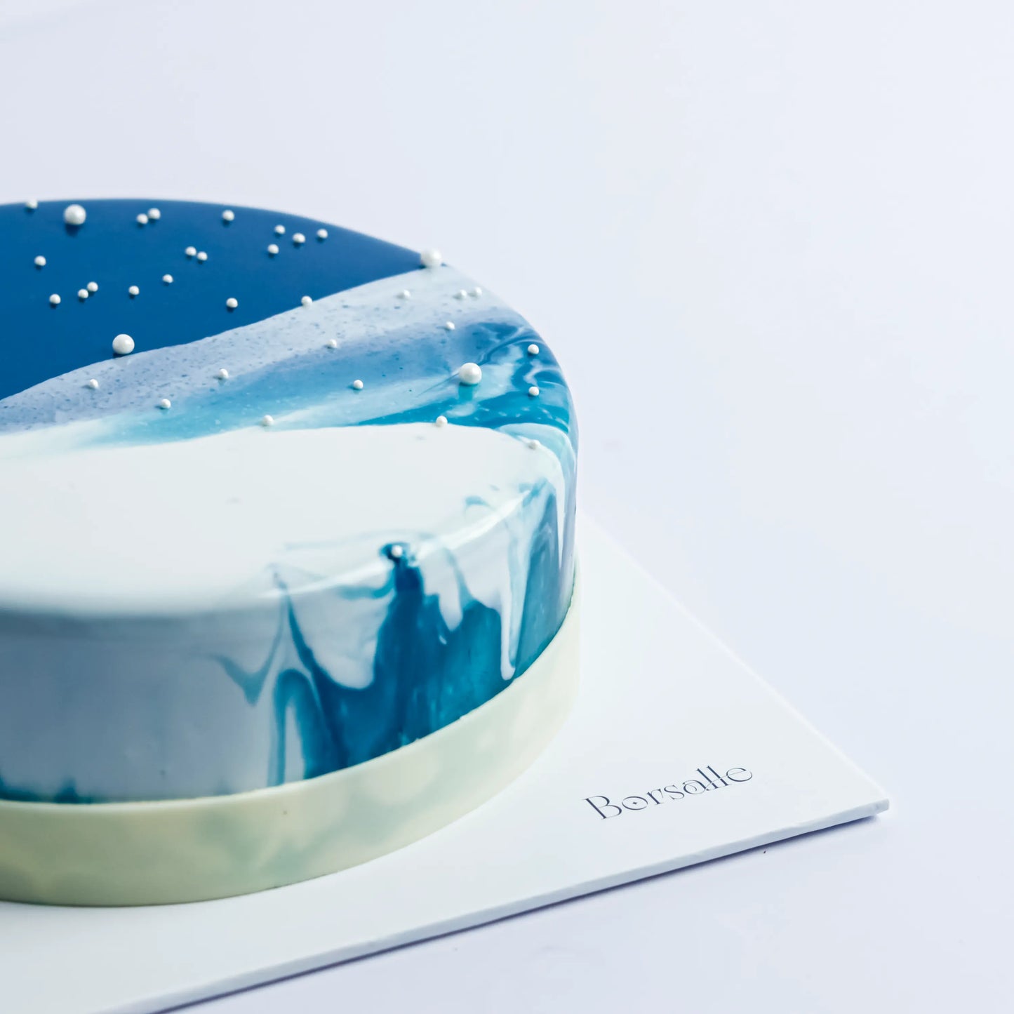 Sea Marvel Glaze Cake