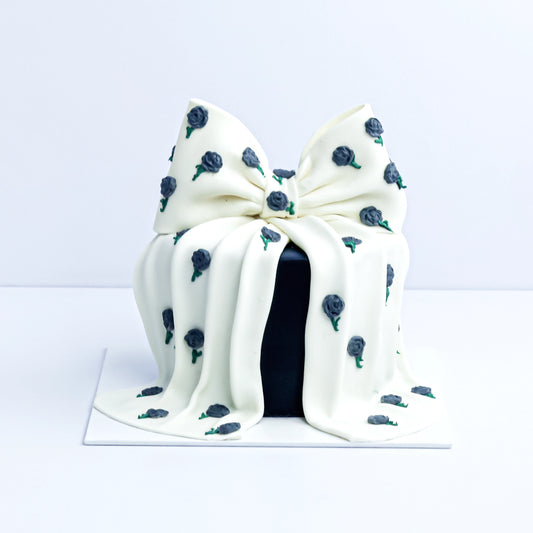 Bow Theme Cake