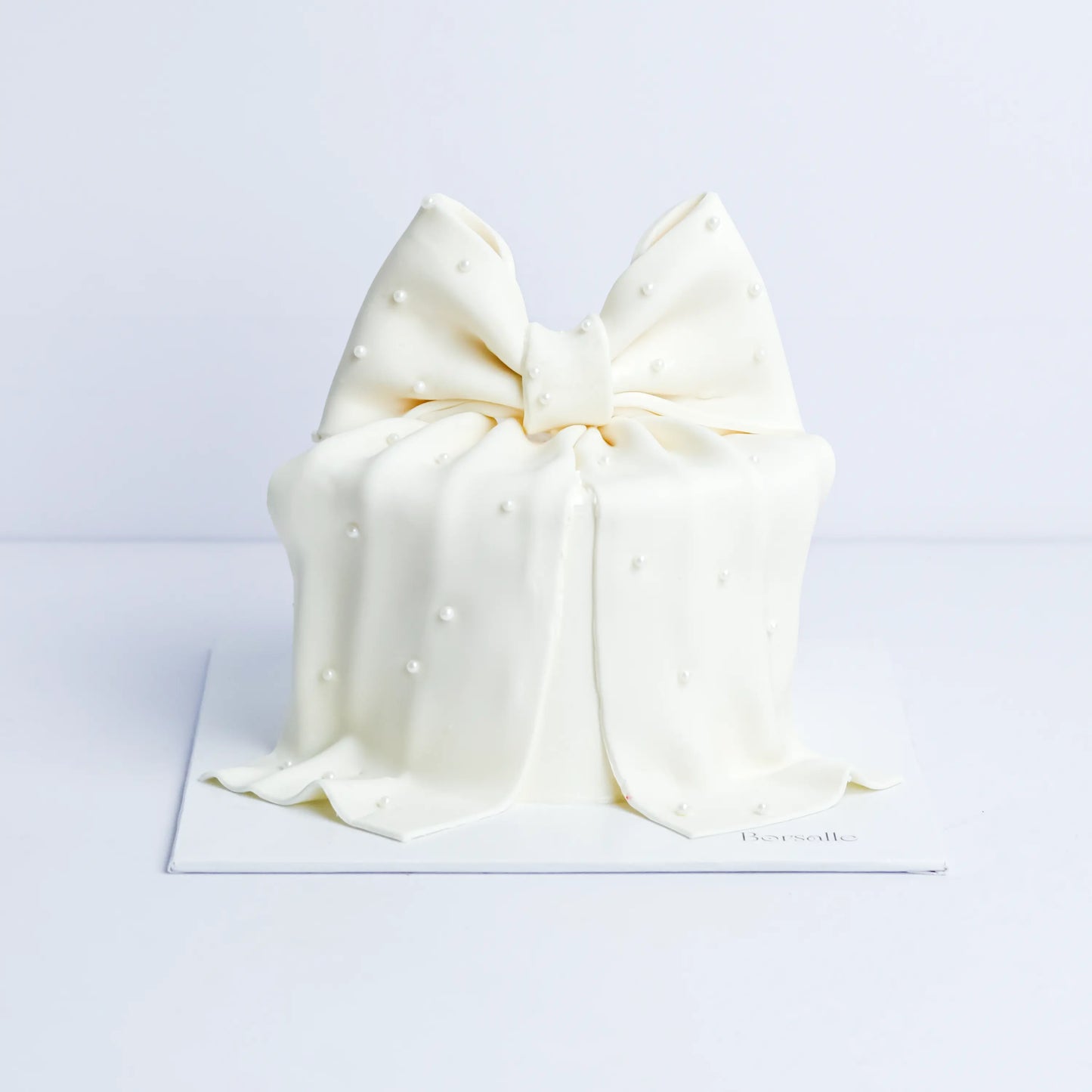 Bow Cake