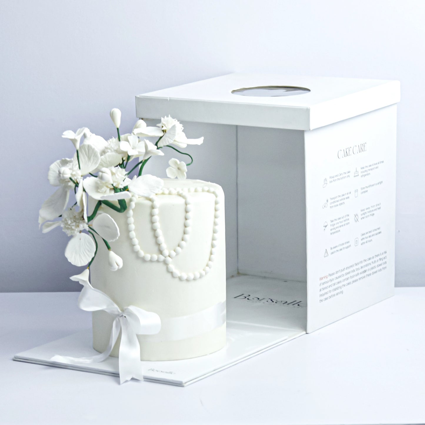 White Floral Cake