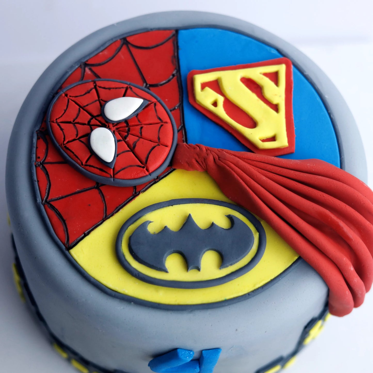 Super Heroes Unite Cake