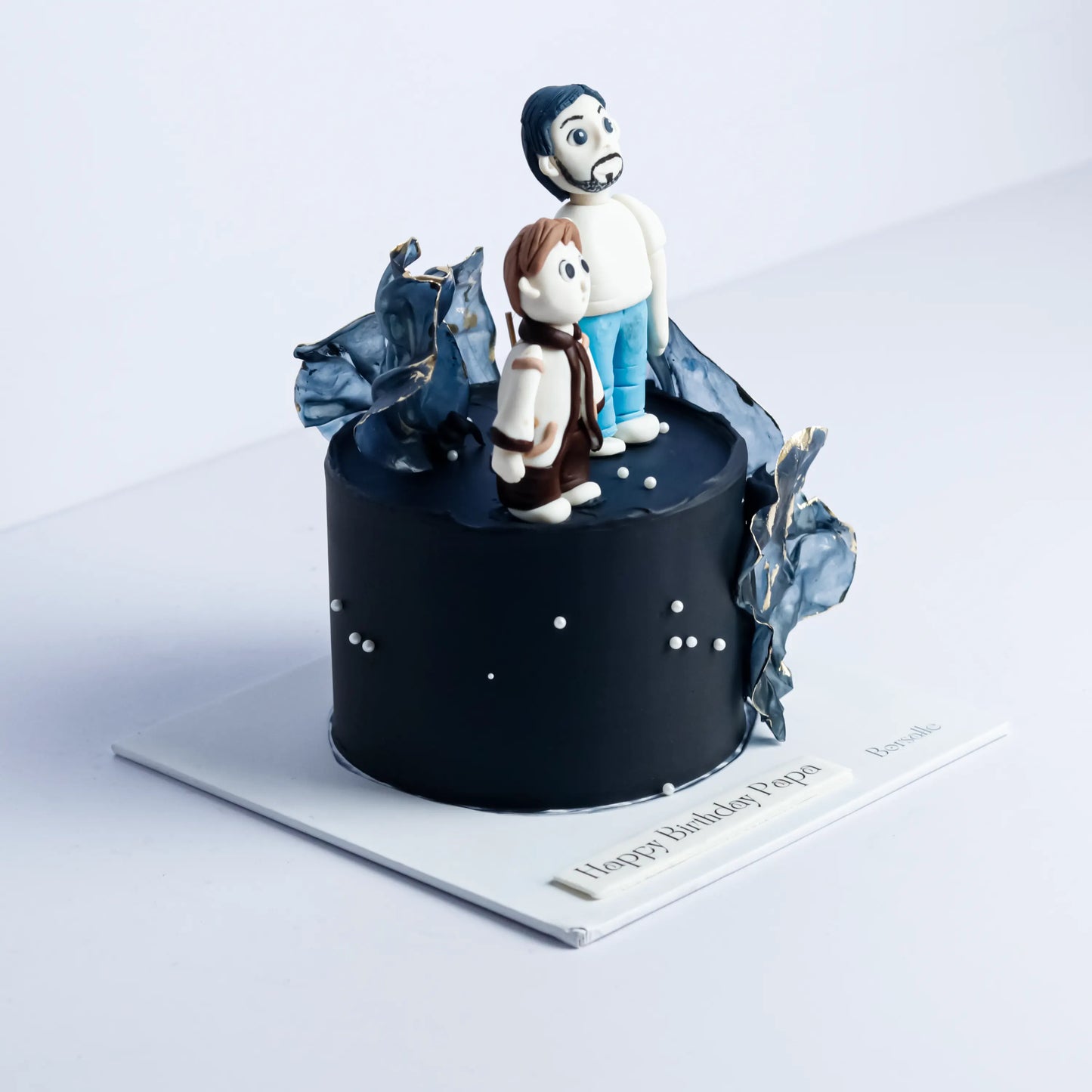 Black Elegance Couple Cake