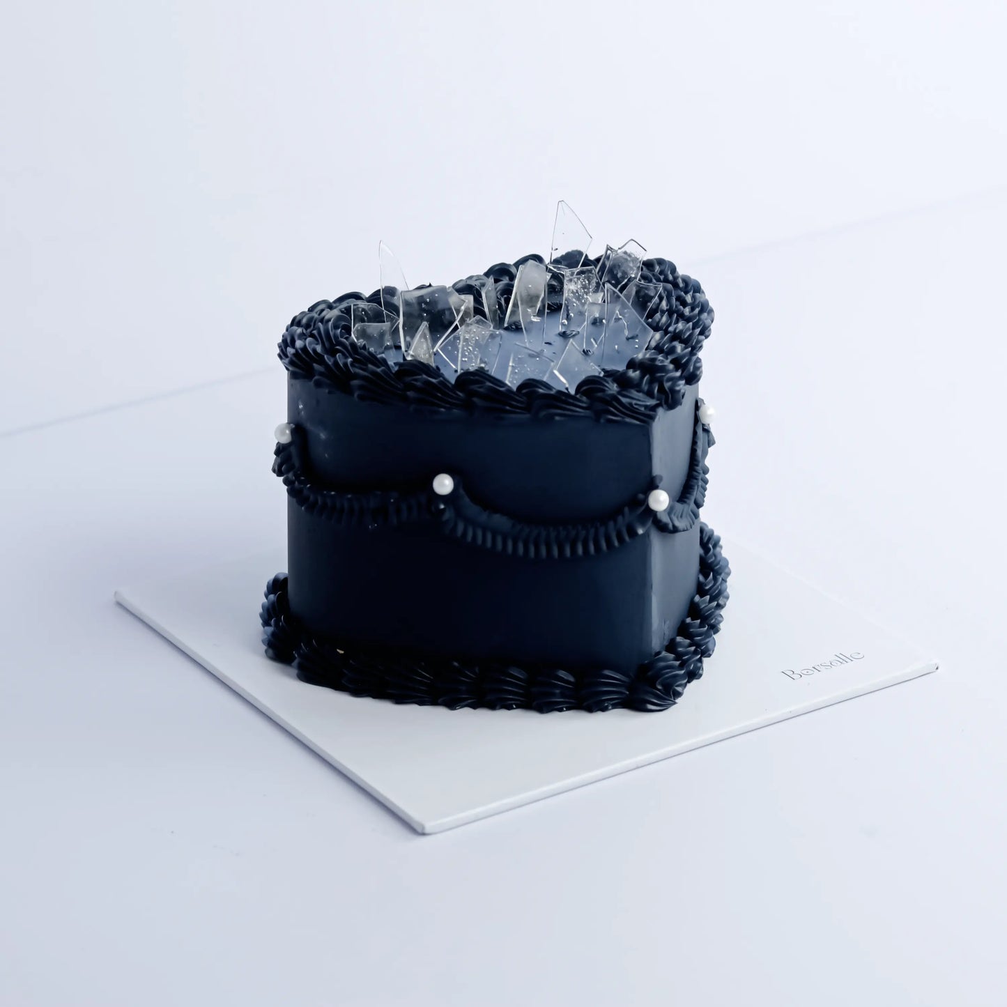 Black Glass Vintage Cake