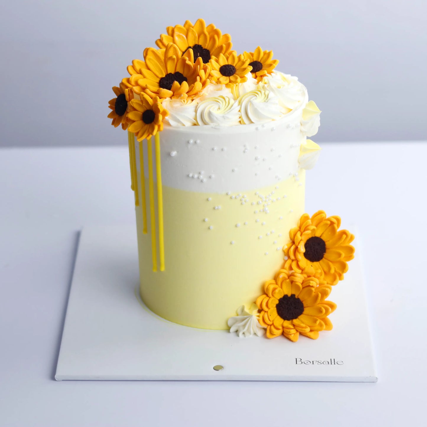 Sunflower's Sunny Cake