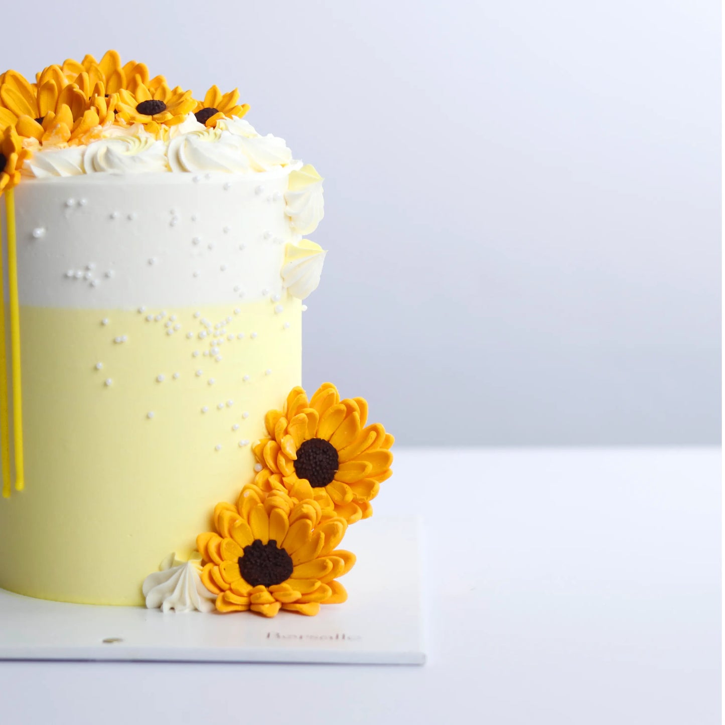 Sunflower's Sunny Cake