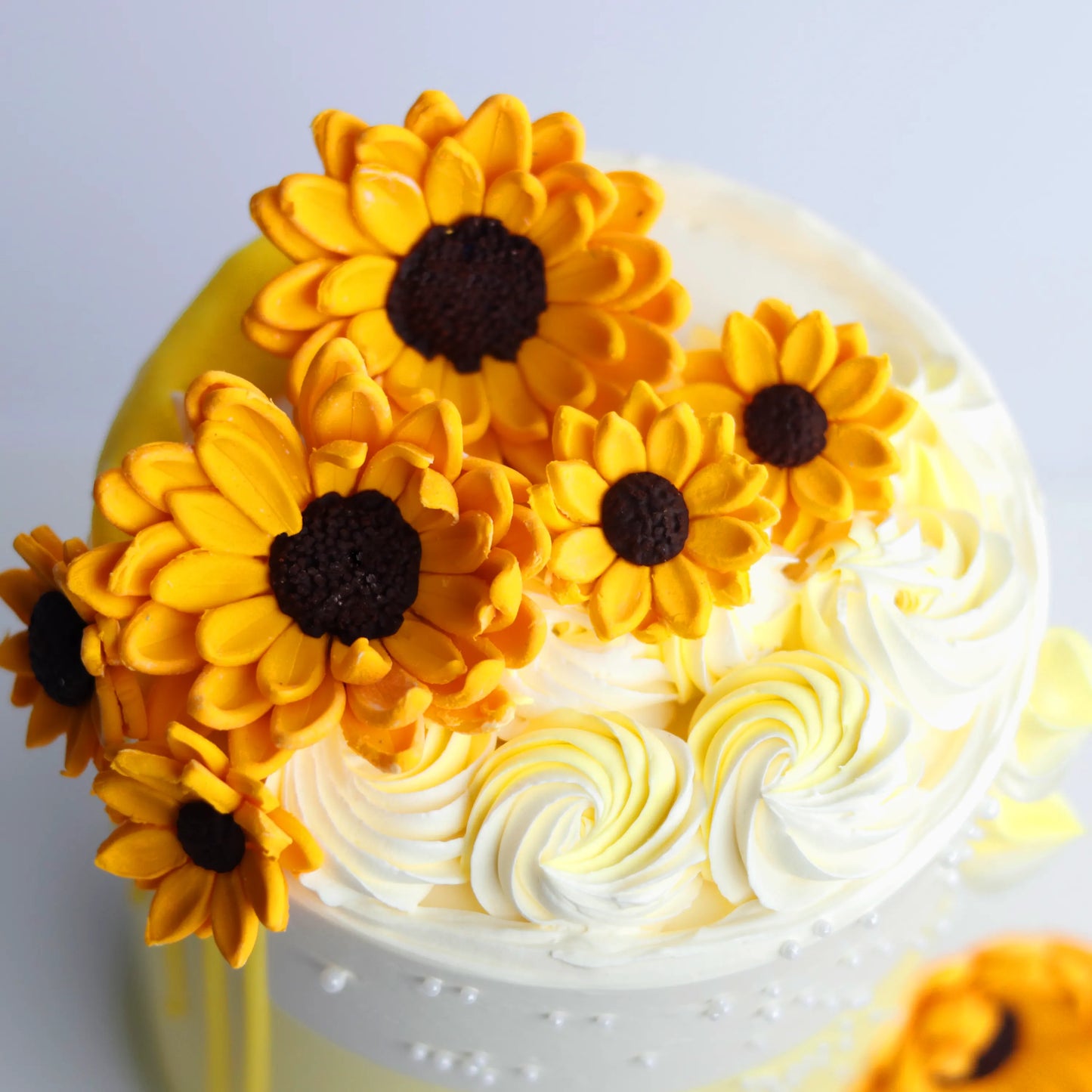 Sunflower's Sunny Cake