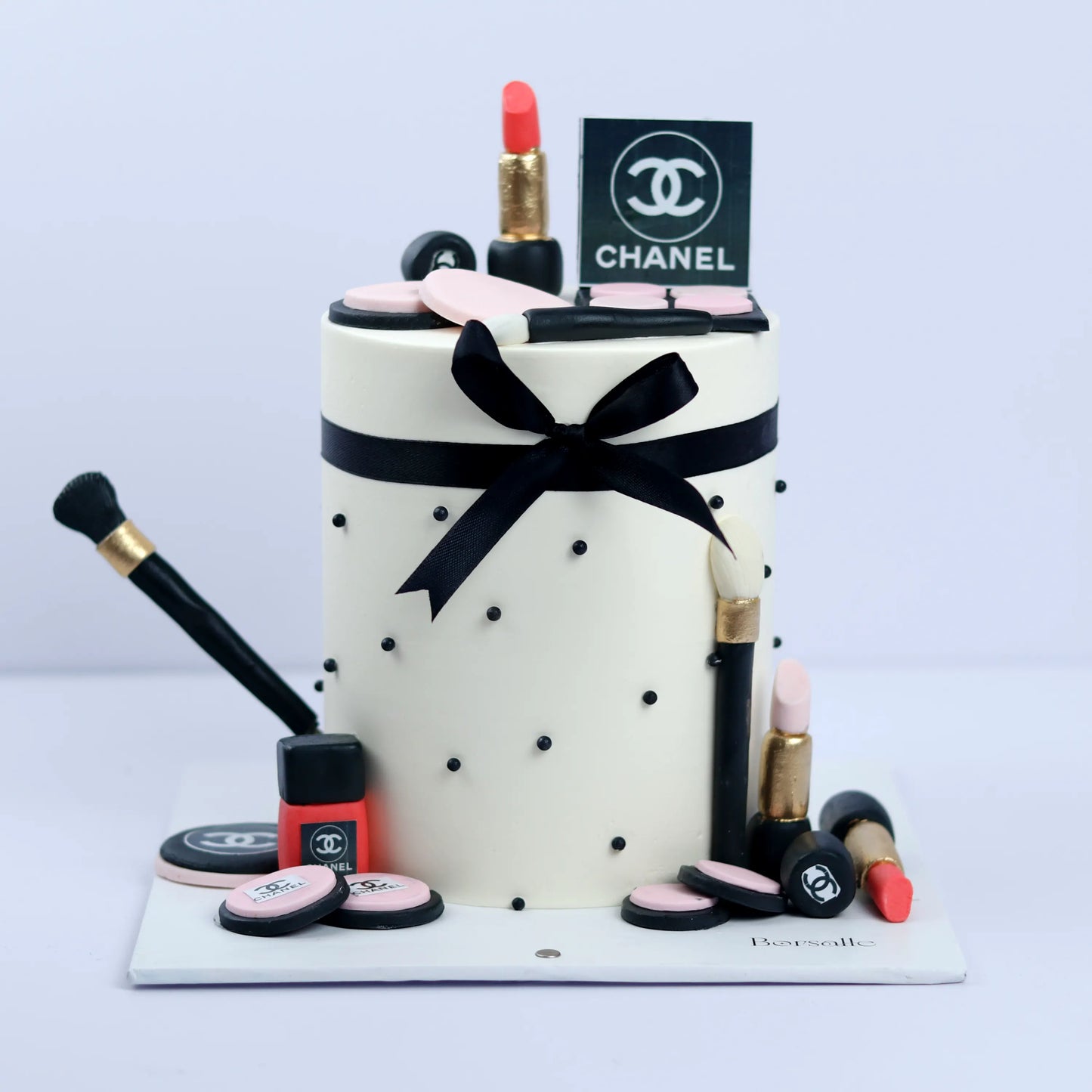 Luxurious Chanel Theme Cake