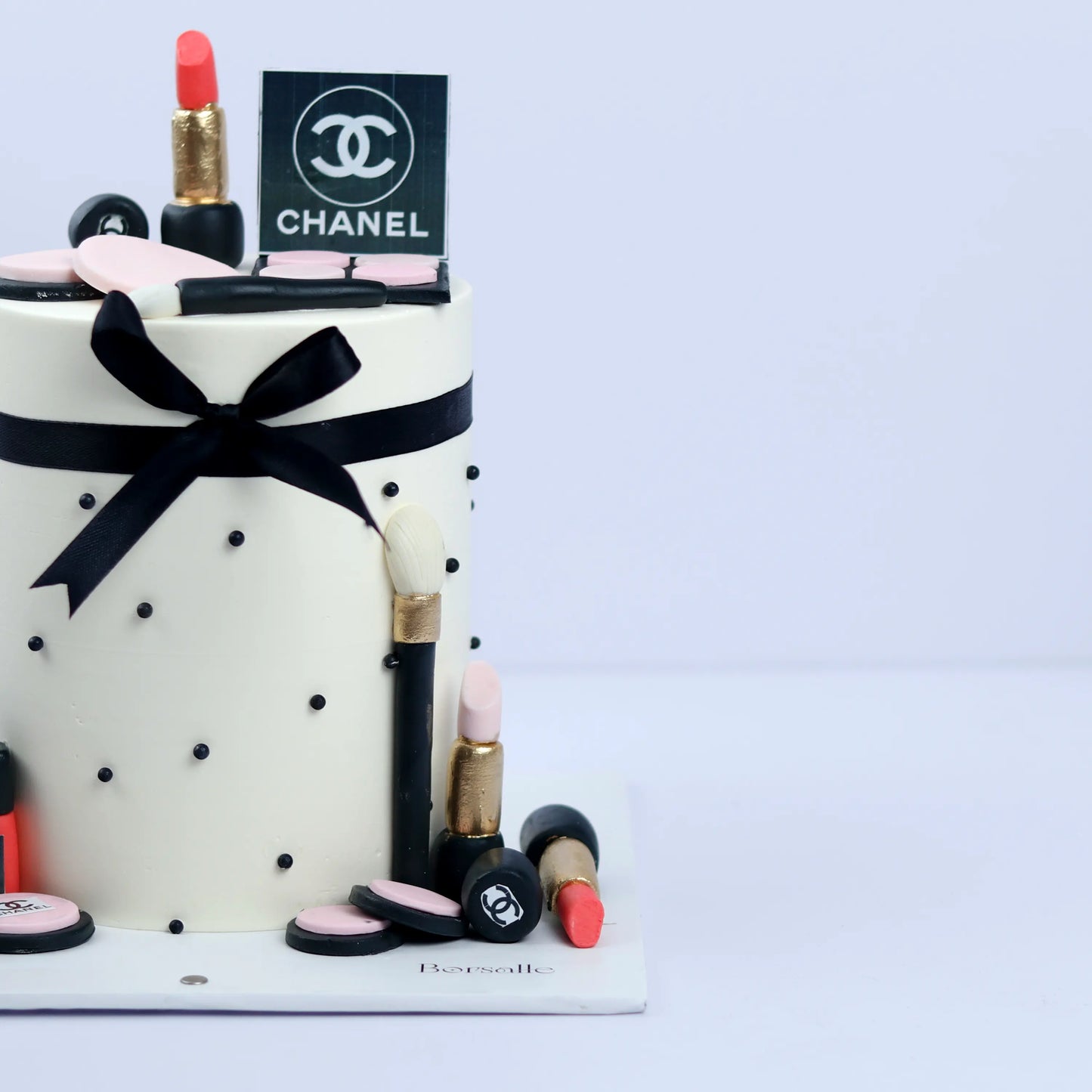 Luxurious Chanel Theme Cake