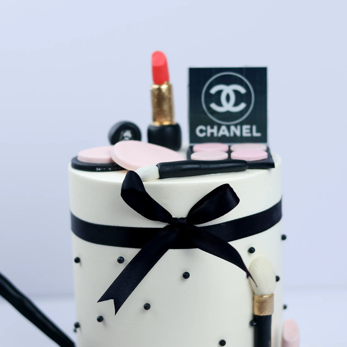 Luxurious Chanel Theme Cake