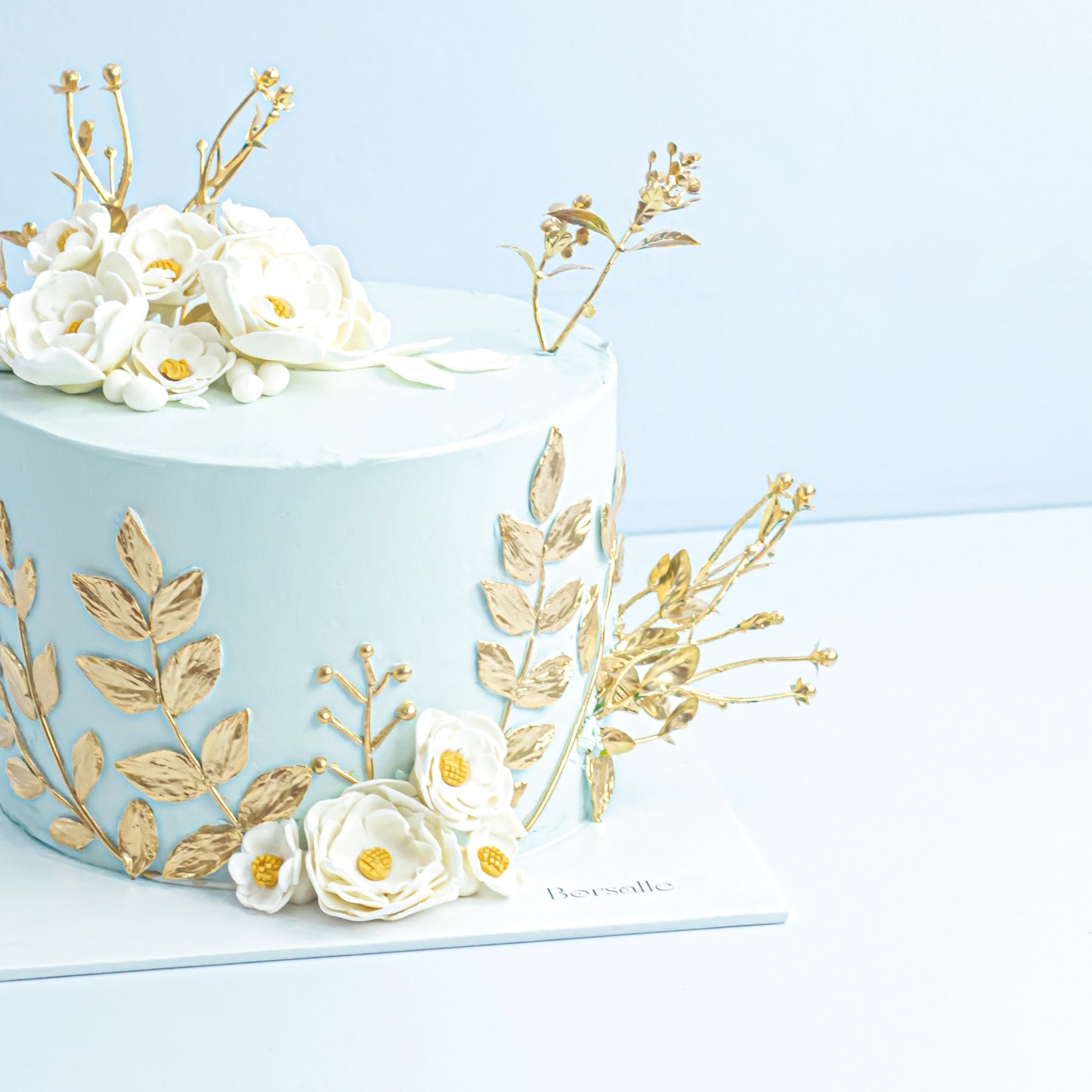 Golden Floral Theme Cake