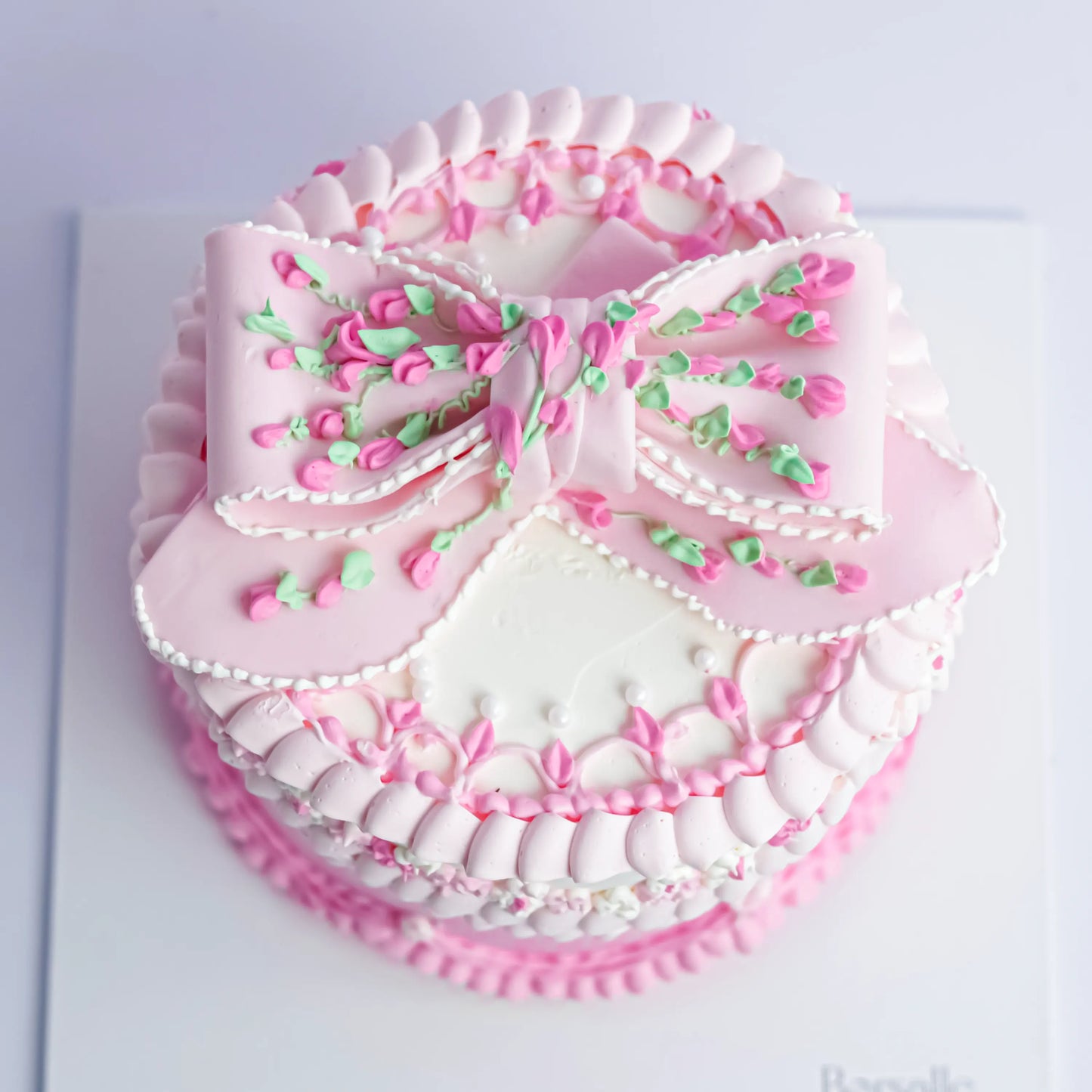 Vintage Bow-tie cake