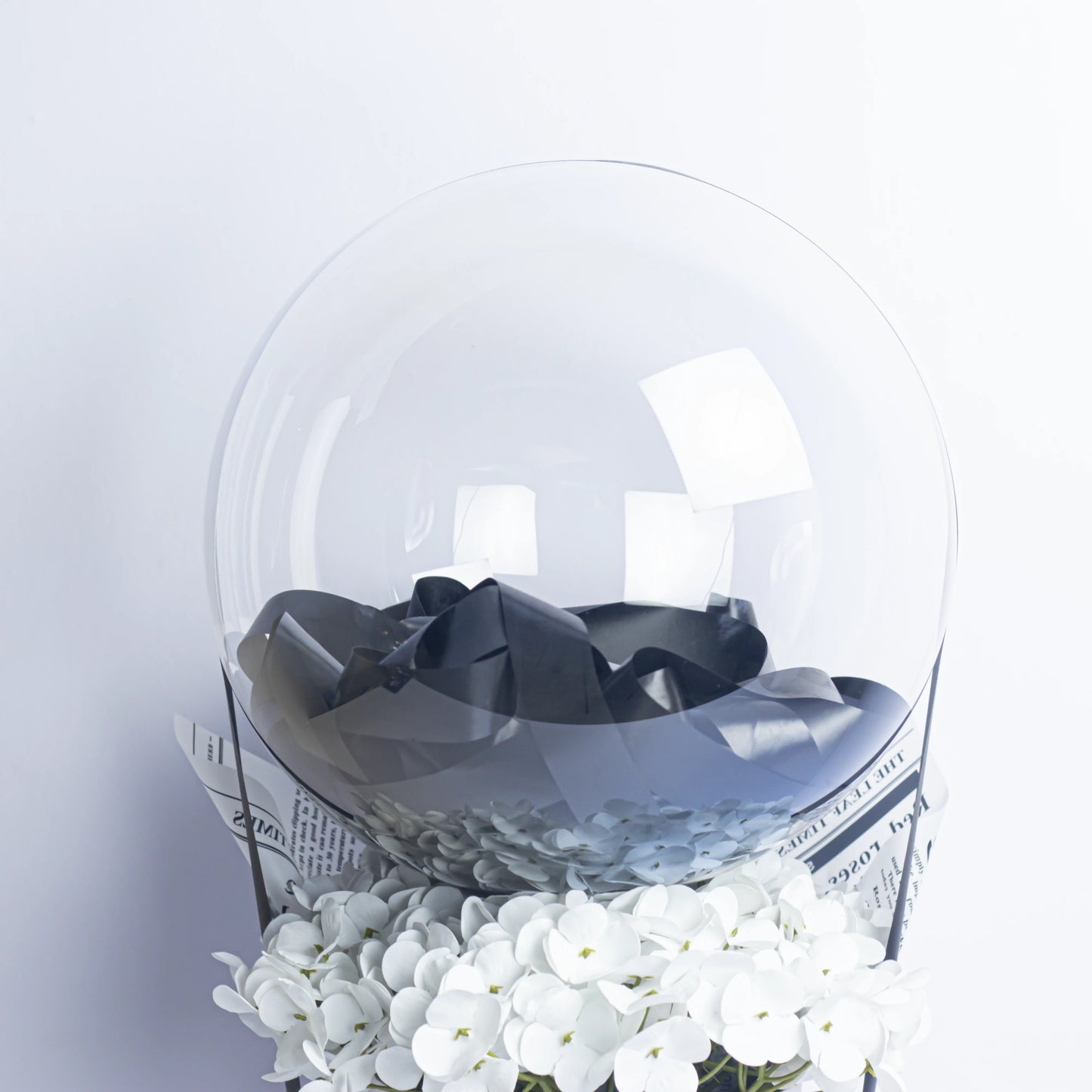 White Floral Balloon Bouquet