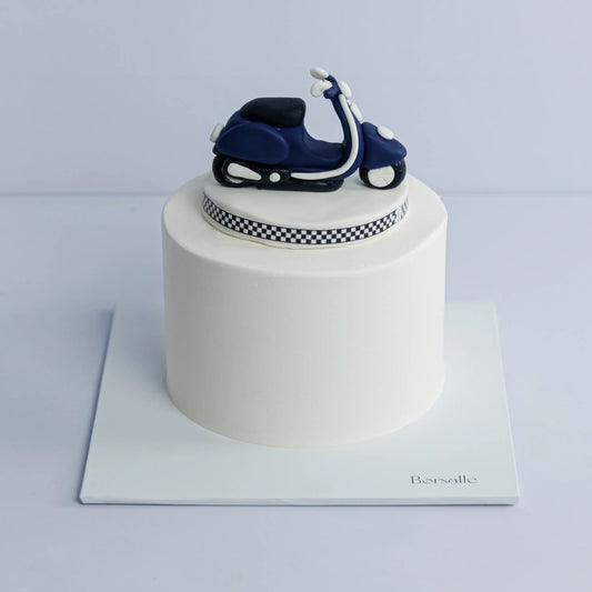 Scooty Theme Cake