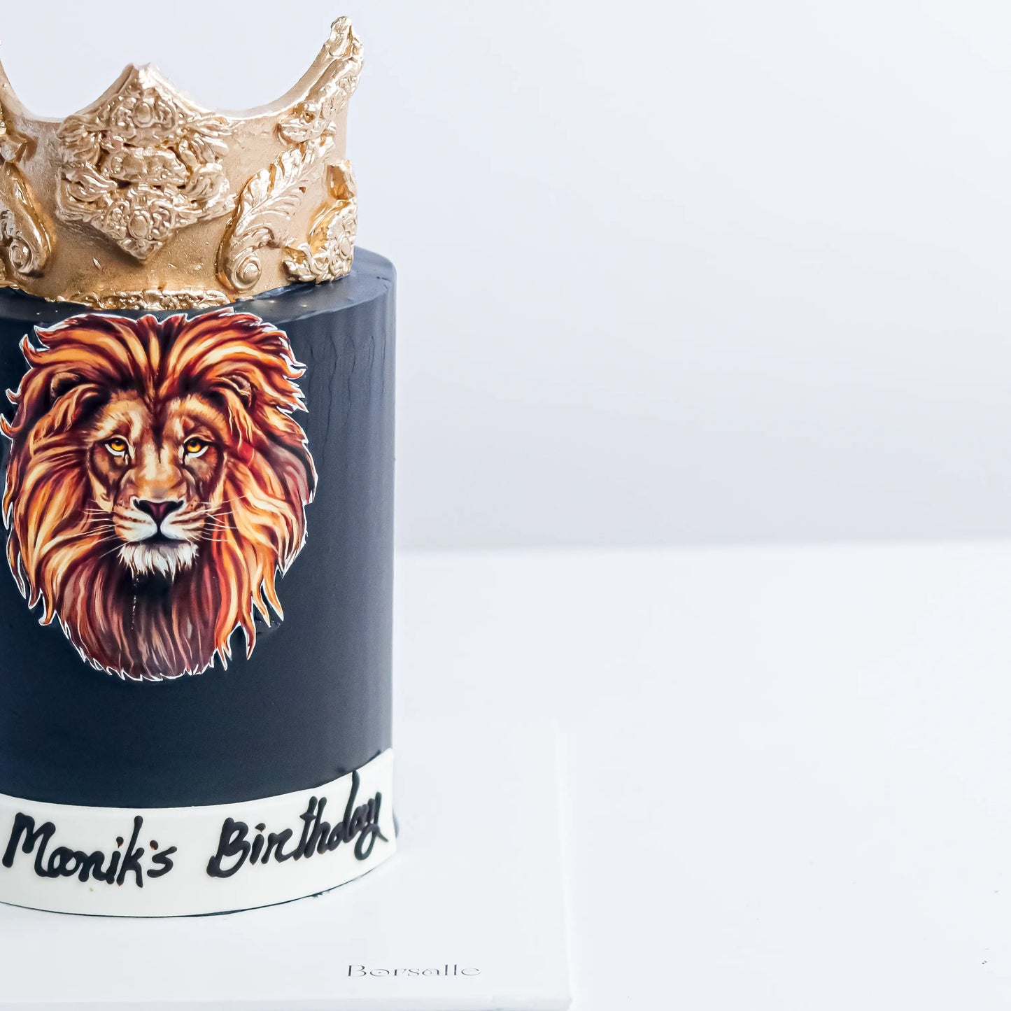 Black Lion Crown Cake