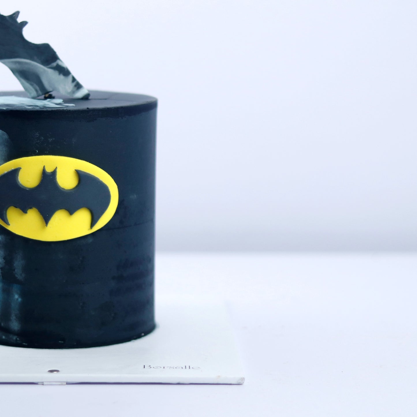 Bat-Man Gothams Hero Cake