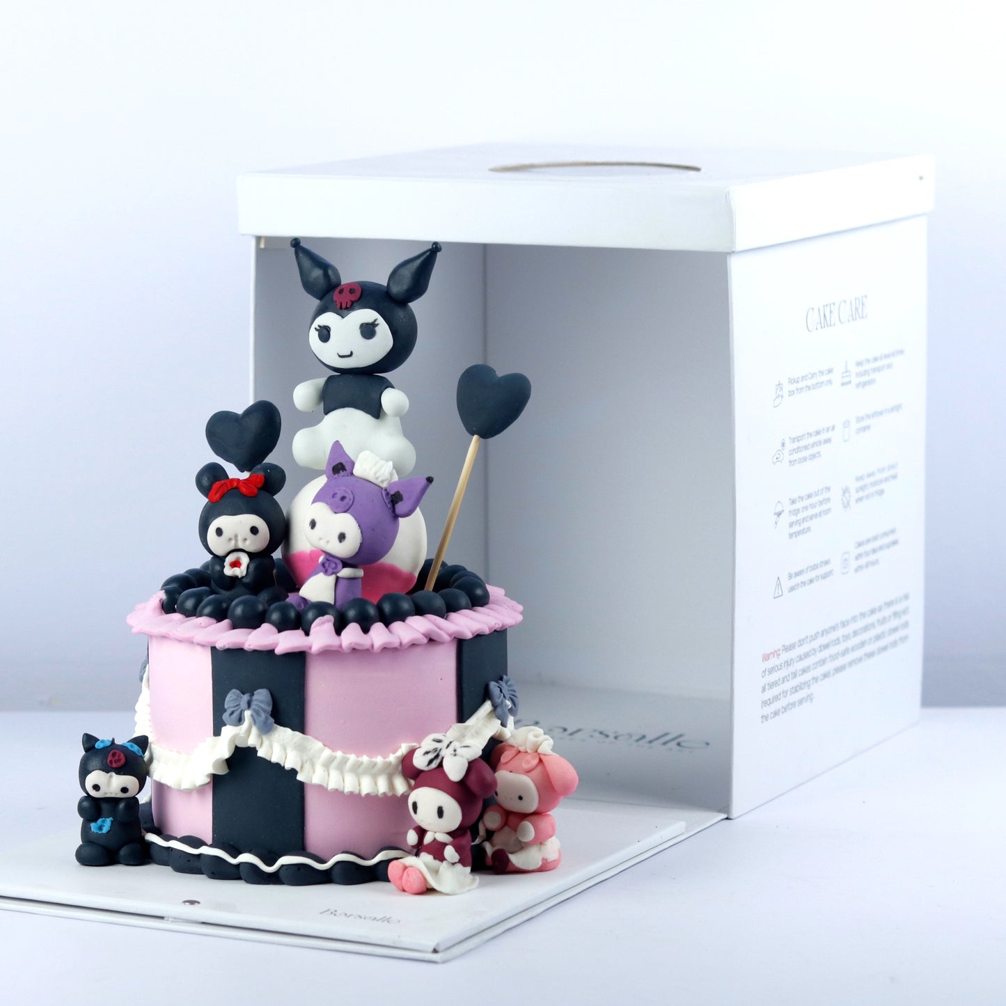 Hello Kitty Whimsical Fantasy Cake