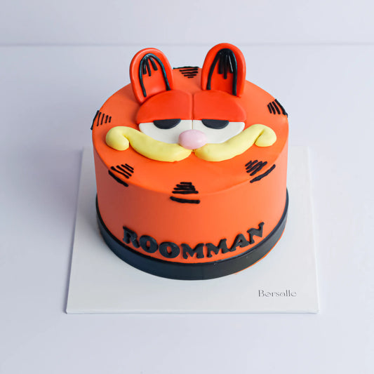 The Garfield Movie Cake