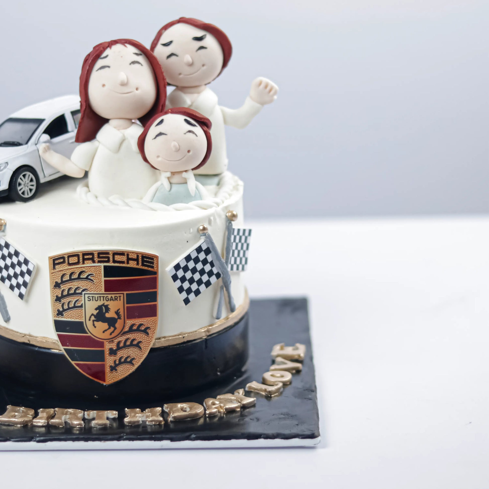 Porsche-Family-Car-Cake-3