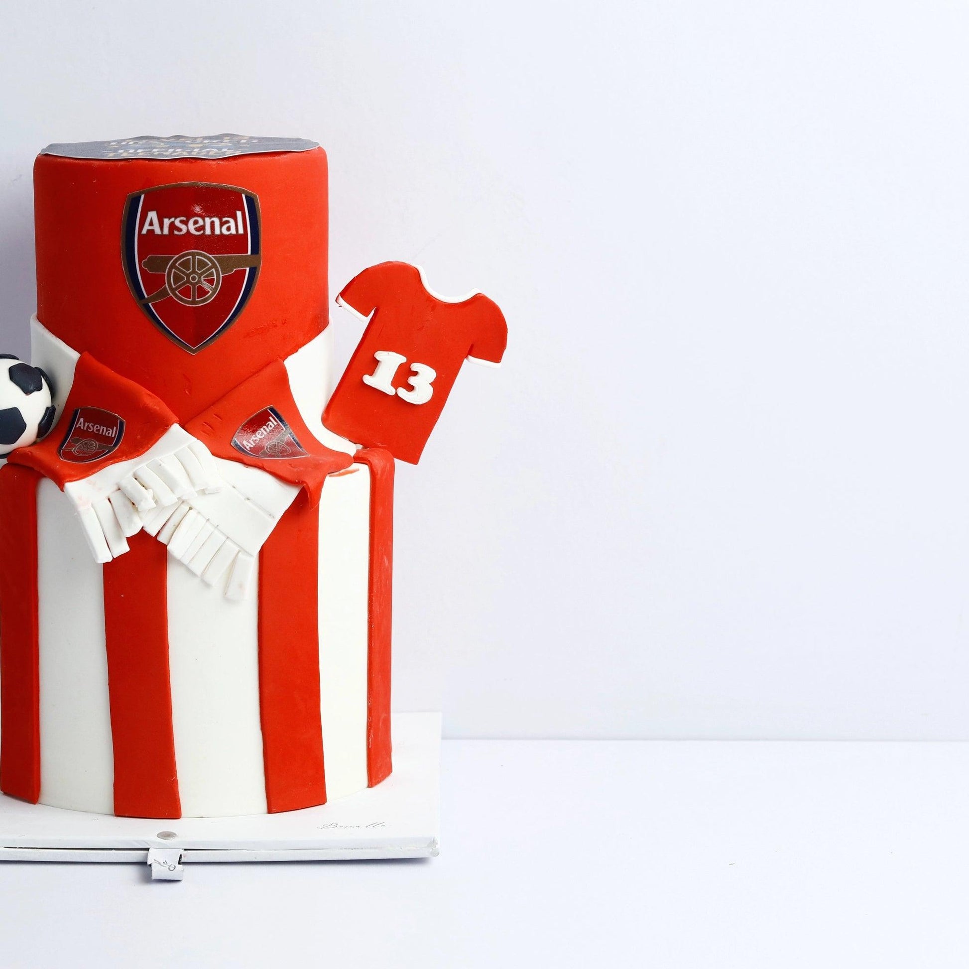 Arsenal Theme Cake - Borsalle