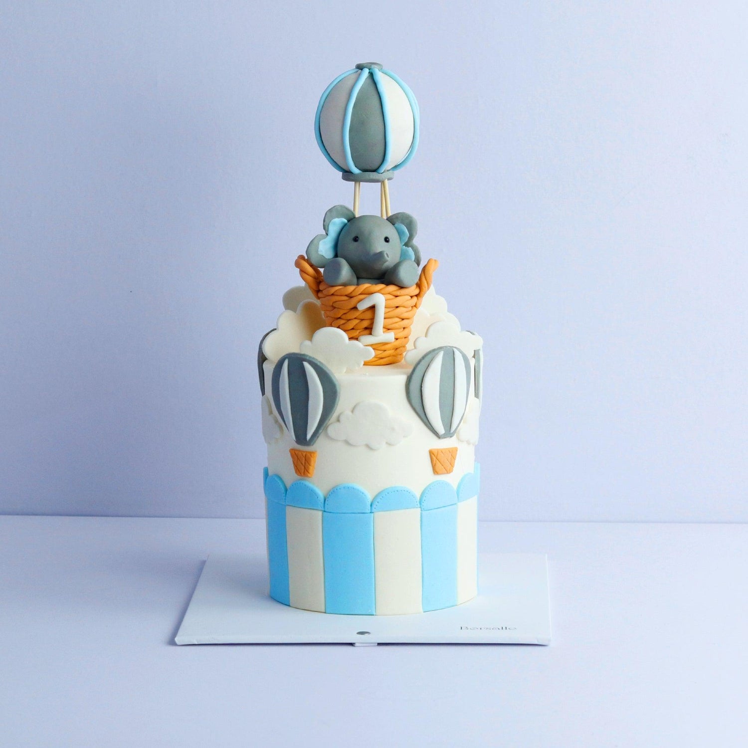 Baby Blue Baloon Cake - Borsalle