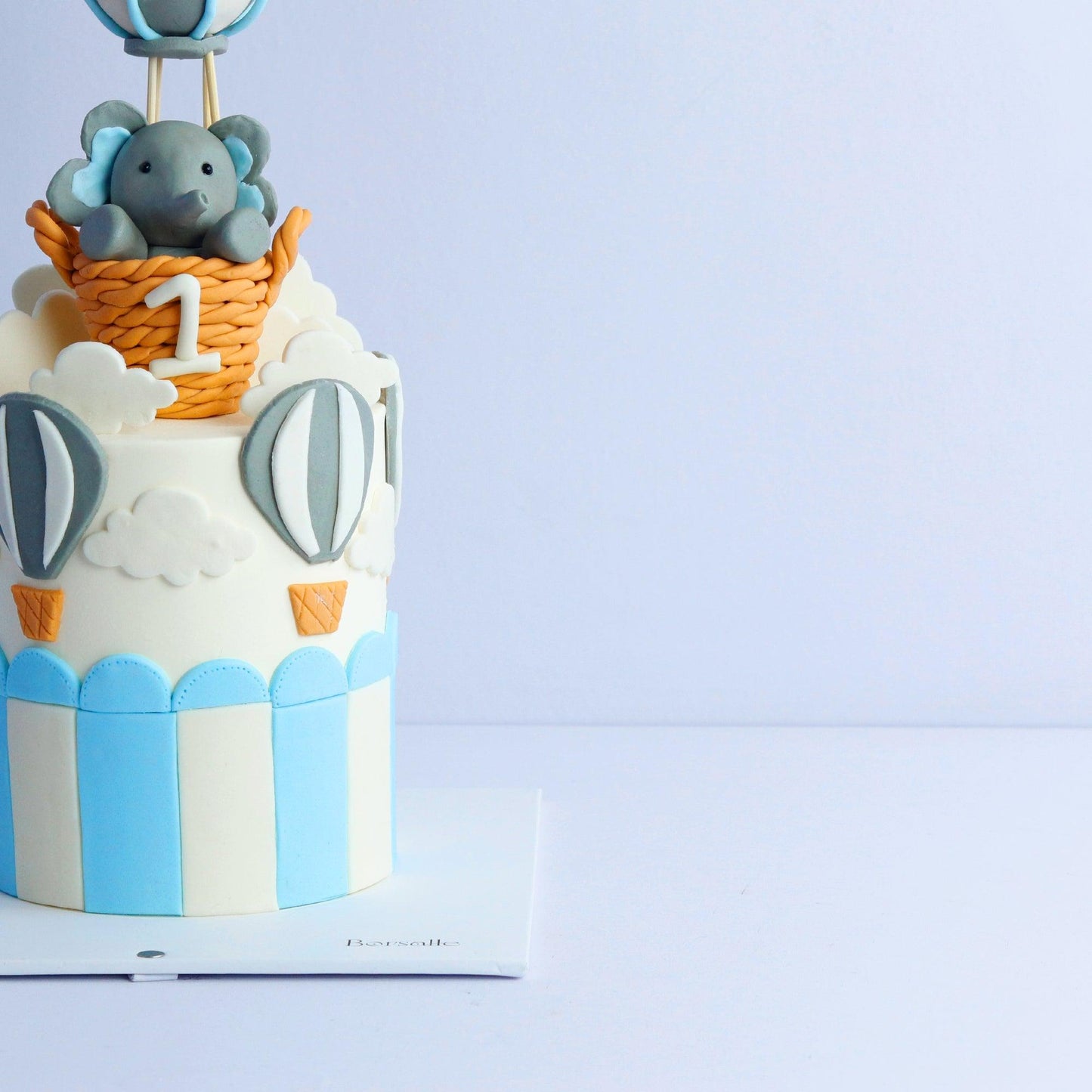 Baby Blue Baloon Cake - Borsalle