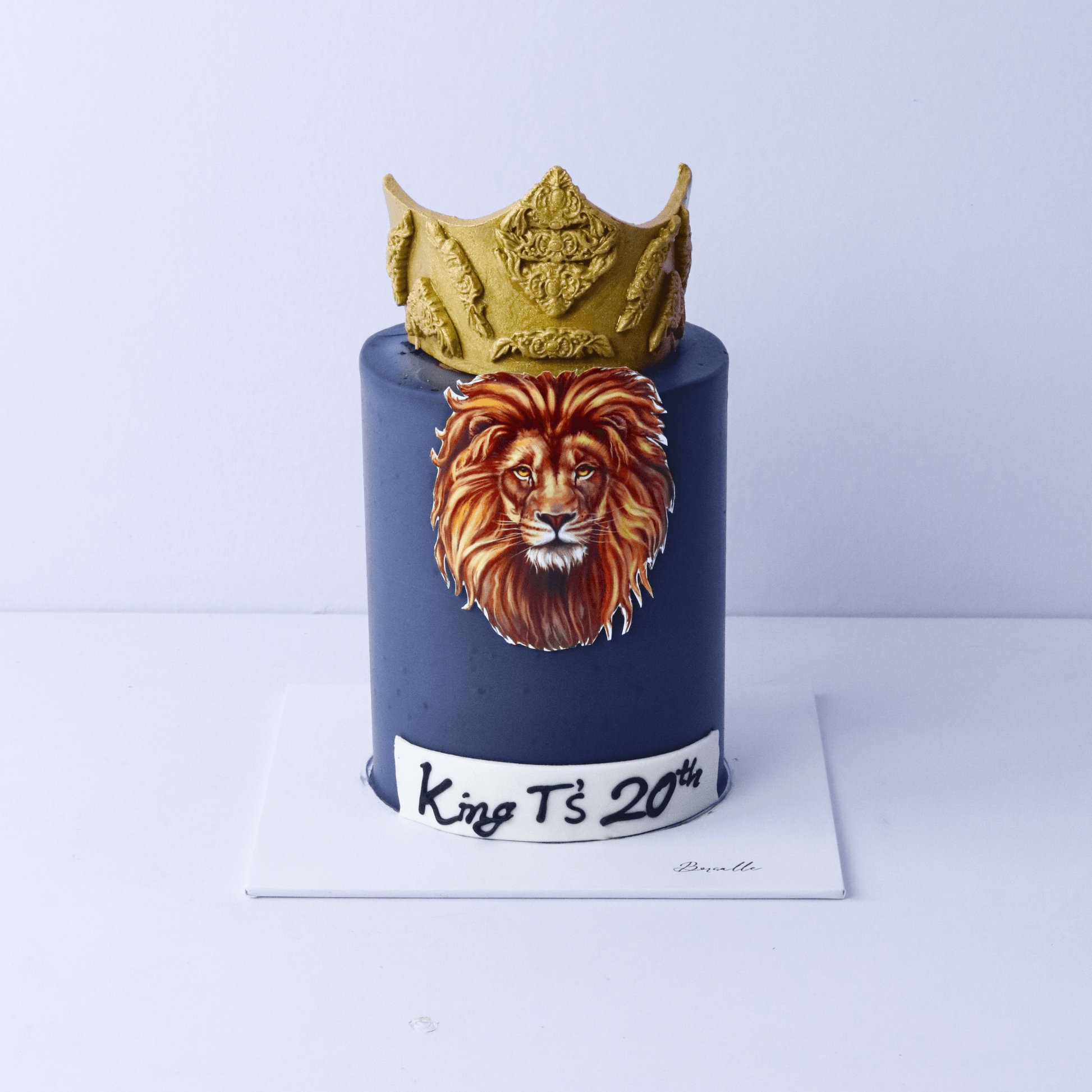 Black Lion Crown Cake - Borsalle