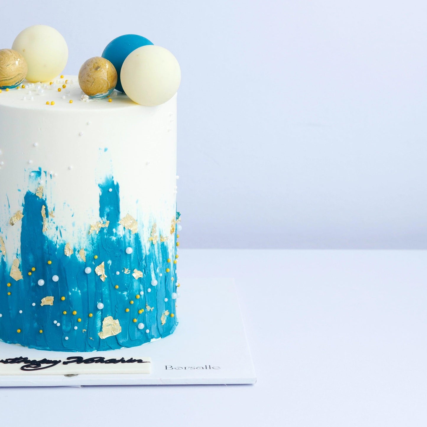 Blue Ball Bonanza Cake - Borsalle