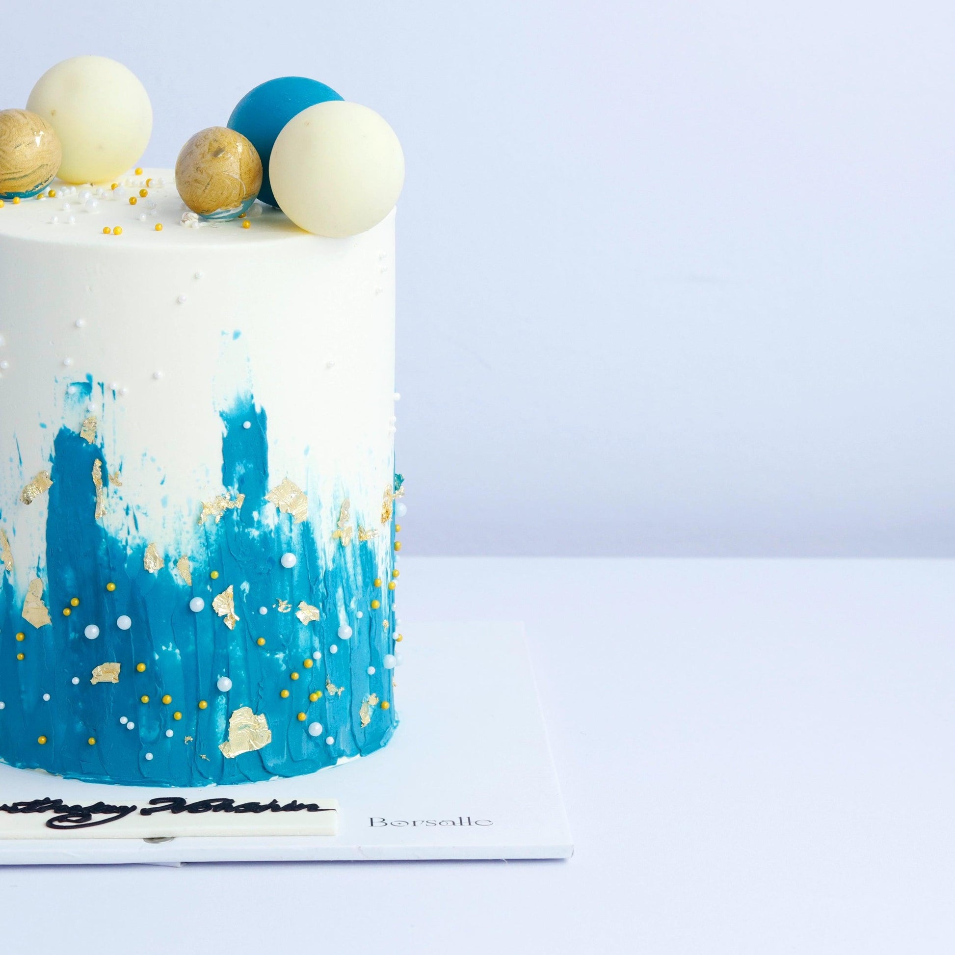 Blue Ball Bonanza Cake - Borsalle