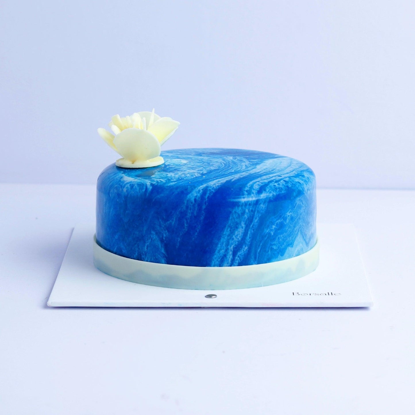 Blue Marvel Miror Glaze Cake - Borsalle