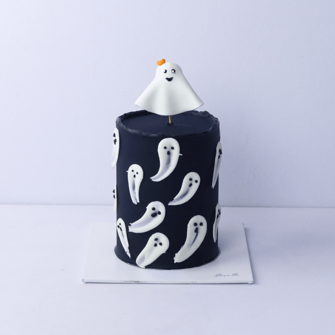 Chocolate Ghost Cake - Borsalle