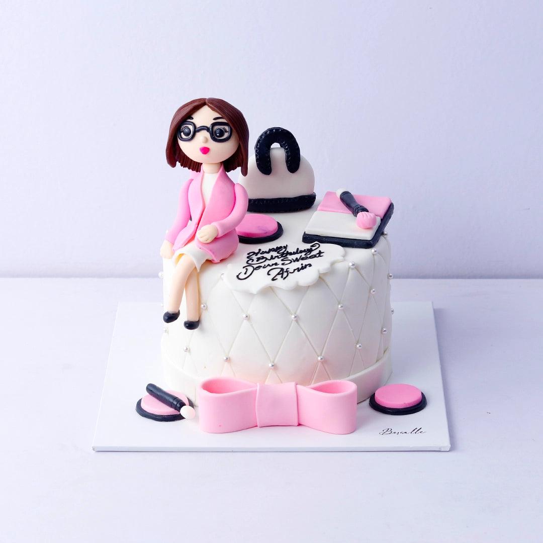 Cut Girl Make-up theme Cake - Borsalle