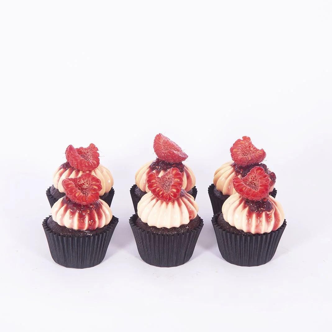 Dark Chocolate Raspberry Cupcake - Borsalle