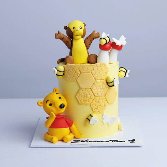 Honey The pooh Bear Cake - Borsalle