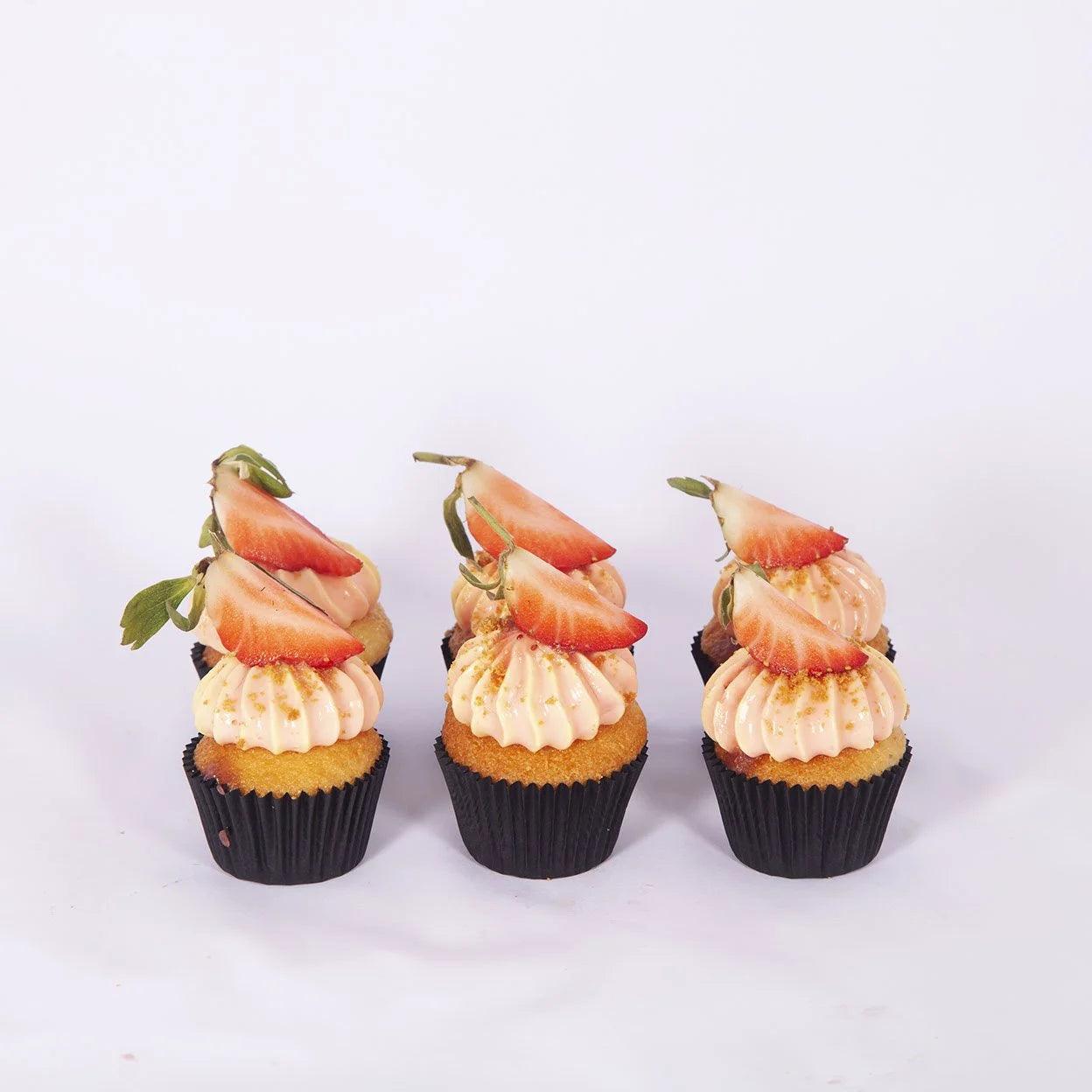 Strawberry Shortcake Cupcake - Borsalle