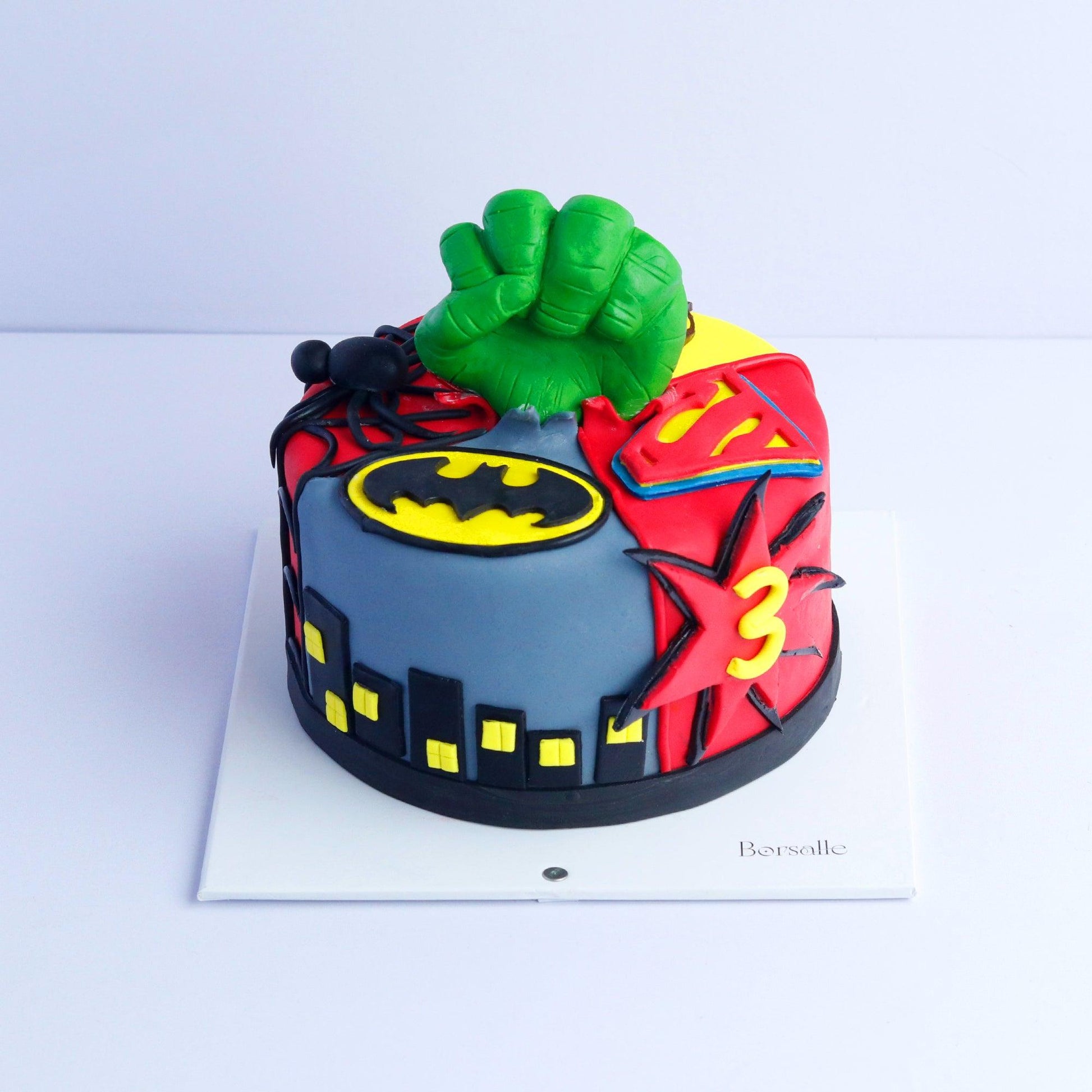 Superhero Showdown Cake - Borsalle